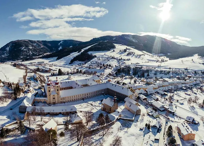 Alpenchalet Lambert بيت للعطل *